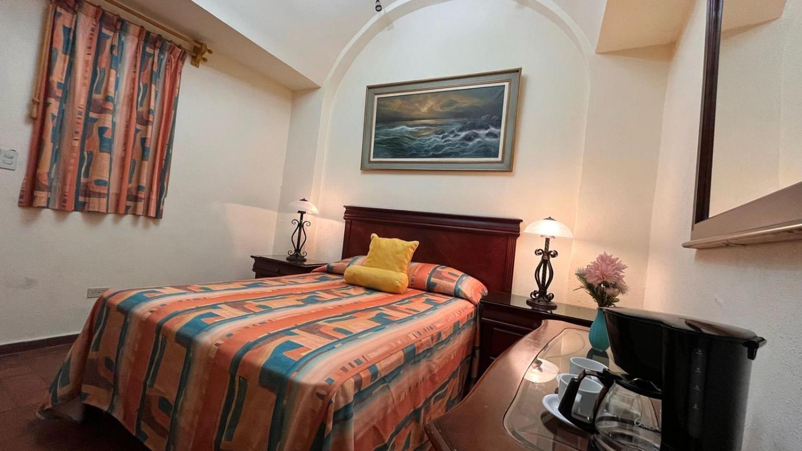 Hotel Antigua Casa De Piedra 圣米格尔－德阿连德 外观 照片